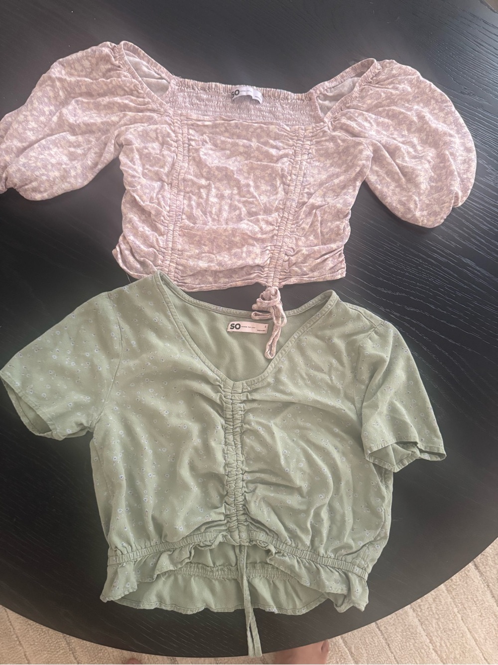 SO Pink Puff-Sleeve Crop Top & Sage Green Short Sleeve Blouse